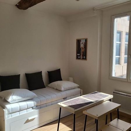 Studio Sur Le Port De Toulon Exterior photo