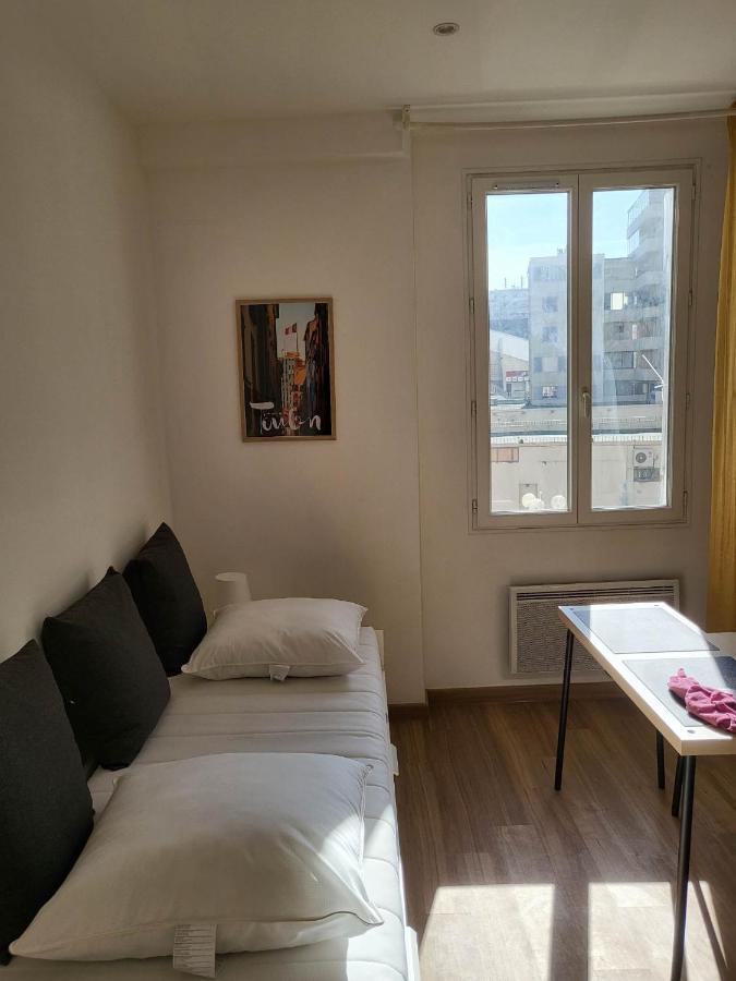 Studio Sur Le Port De Toulon Exterior photo